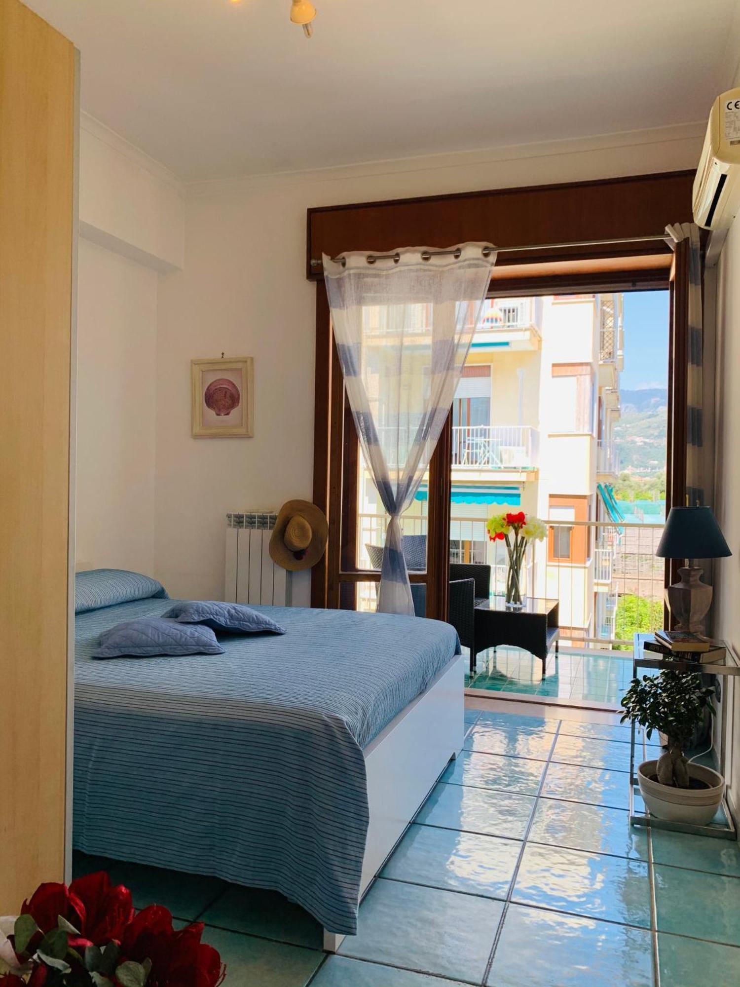 Sorrento Moon Apartment Екстериор снимка